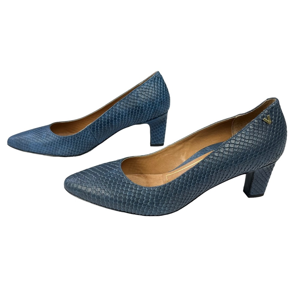 Vionic Blue Textured Heels - Picture 3 of 11